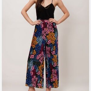 Johnny Was Astrid Pleated pants Floral Women's Pants - Multicolor Size L